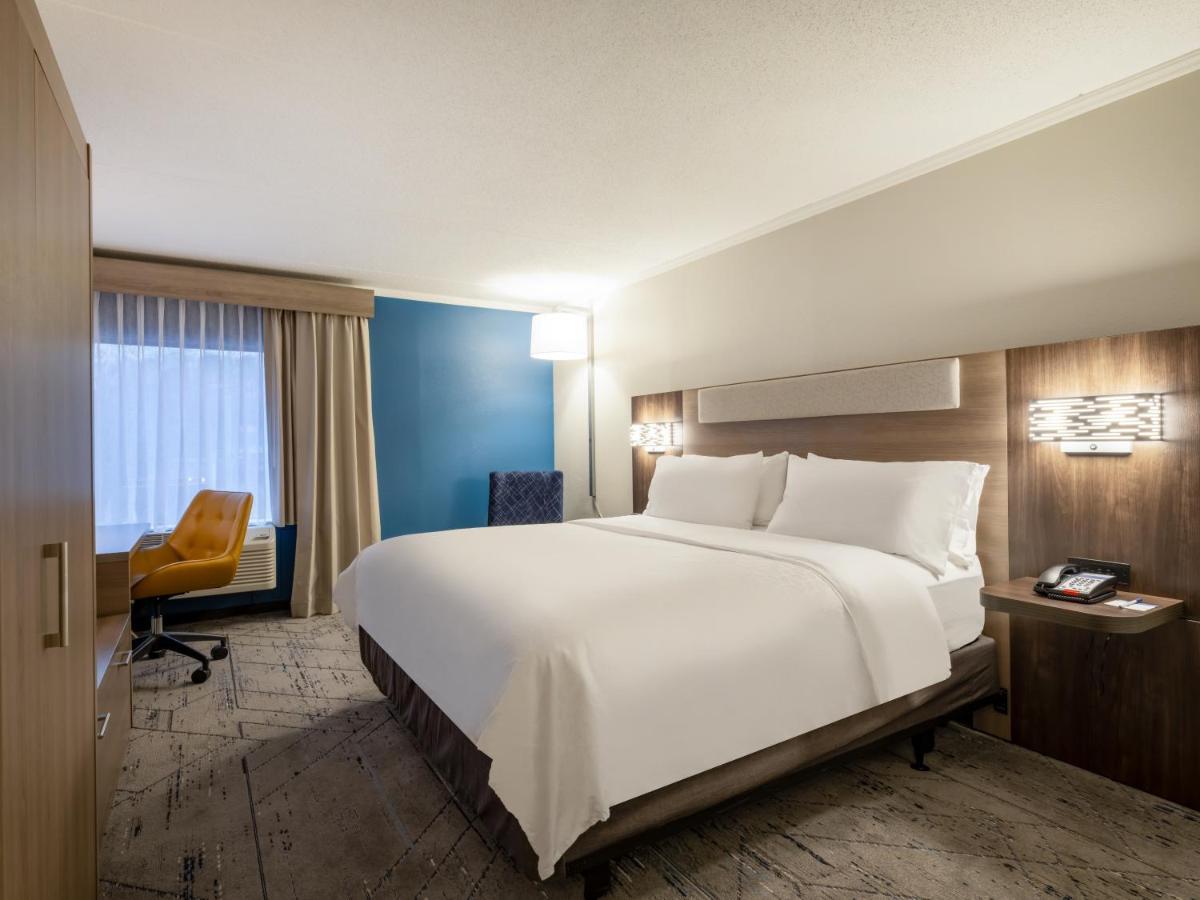 Holiday Inn Express & Suites Greensboro - I-40 Atwendover By Ihg Zewnętrze zdjęcie